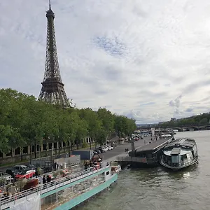 Eiffel Tower Trocadero Apartment Paris